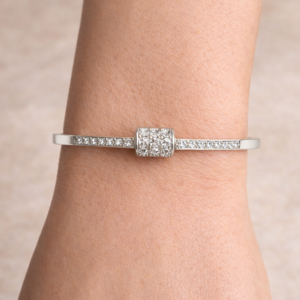 Bracelet jonc en or gris 14 kt et diamants