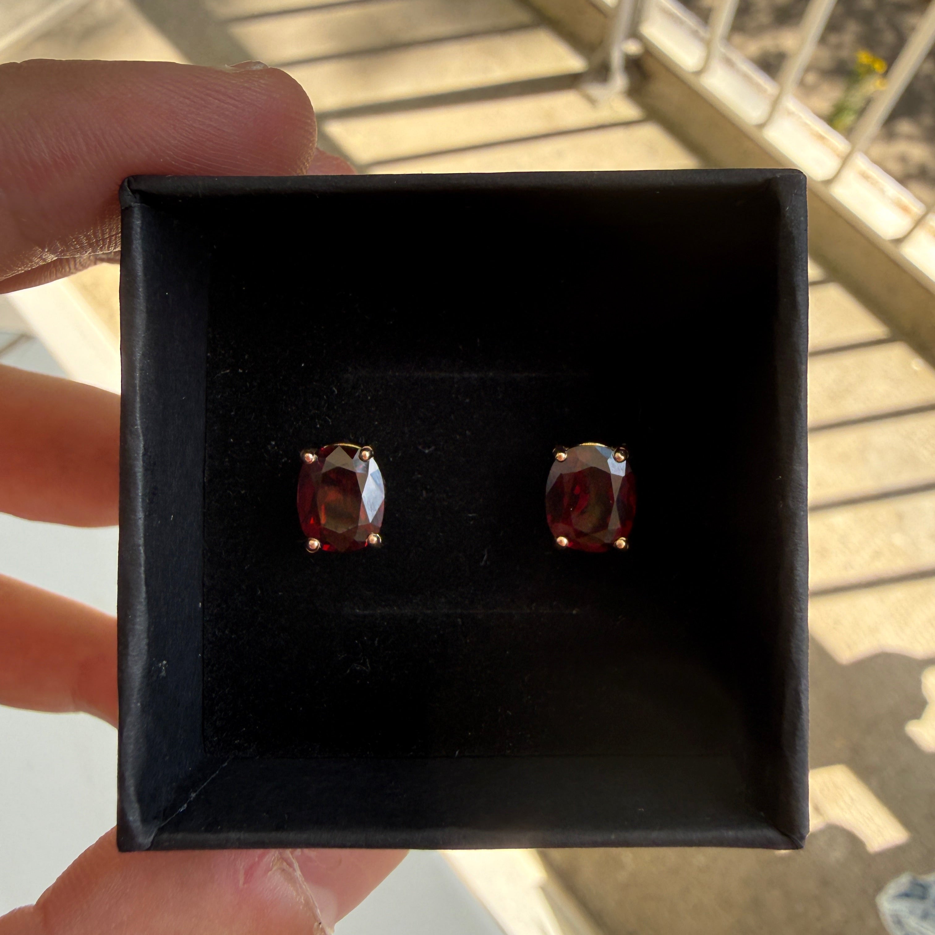 Boucles d'oreilles Luc Yên (Vietnam) – Grenats Rhodolites & Or Rose 18